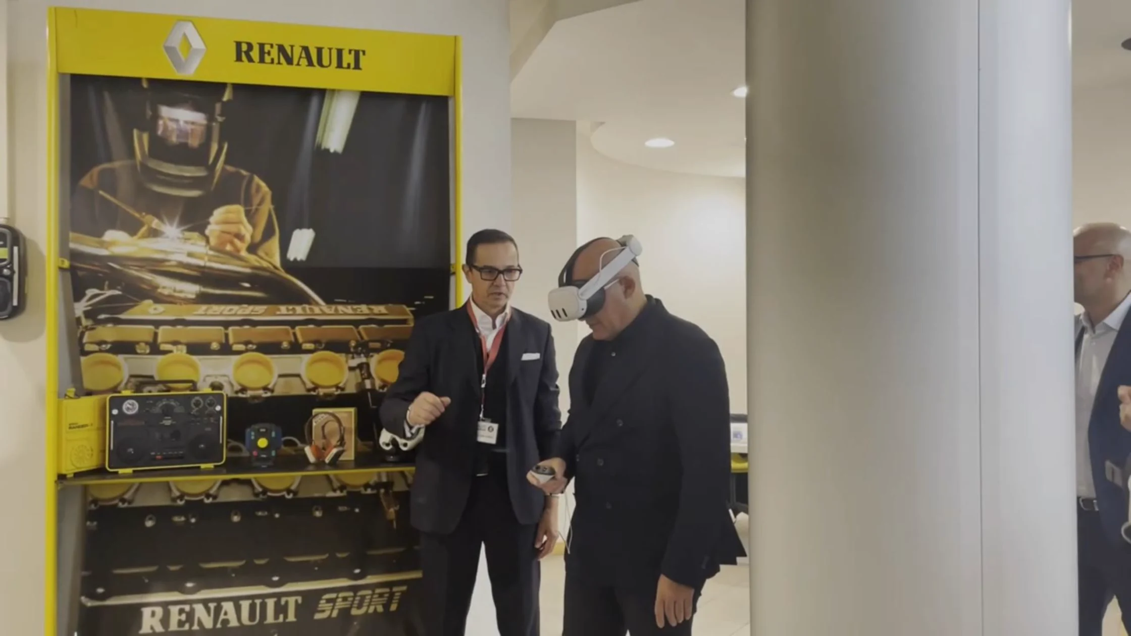 Borrauto e il Museo Virtuale Renault: Quando la realtà aumentata trasforma l’esperienza espositiva