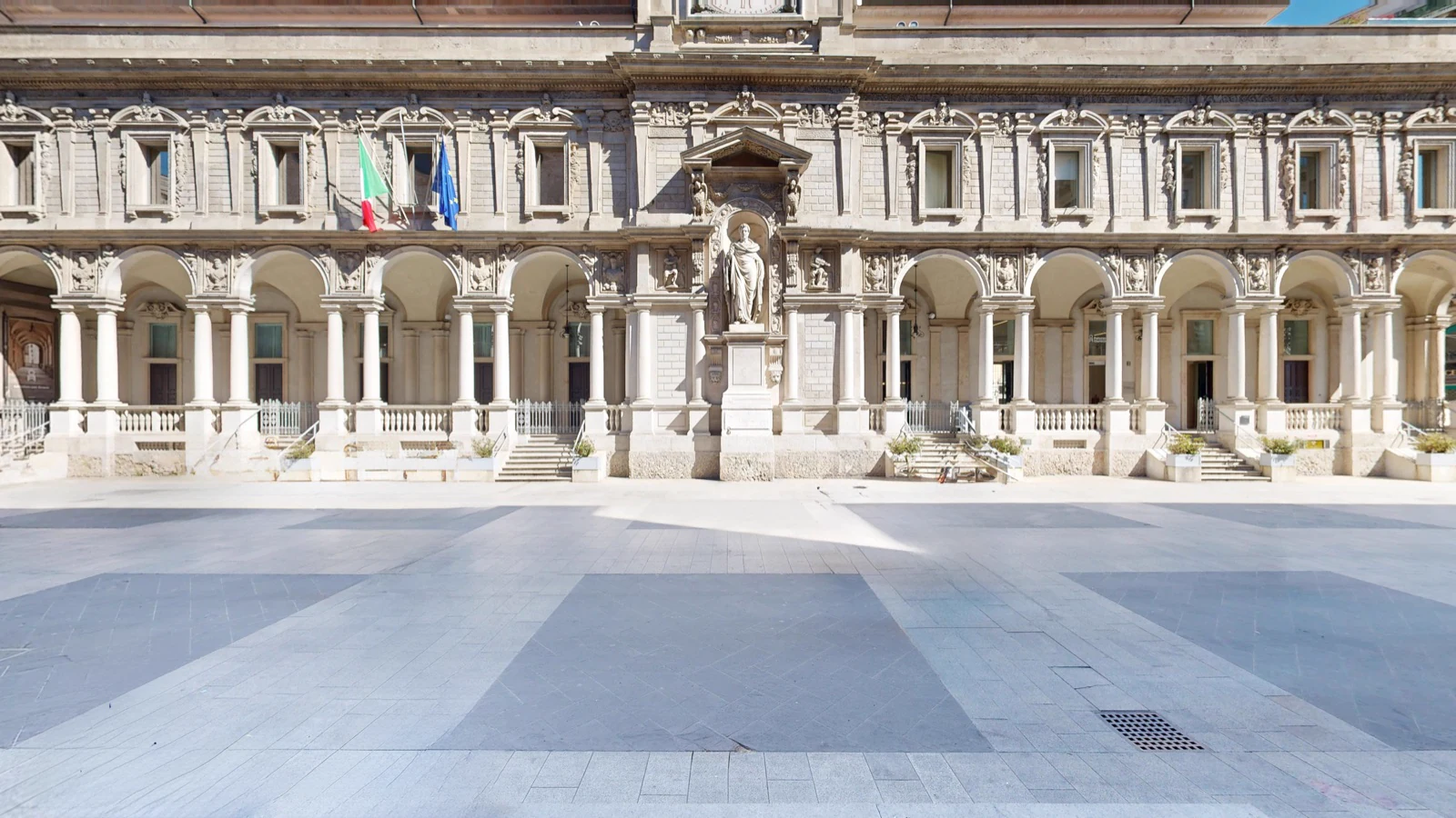 Palazzo Giureconsulti, Camera di Commercio di Milano
